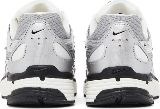 Nike Metallic Silver P - 6000